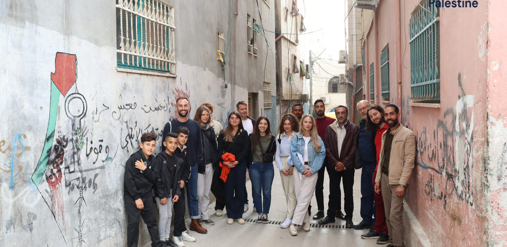 The Palestinian Refugees Volunteer Program