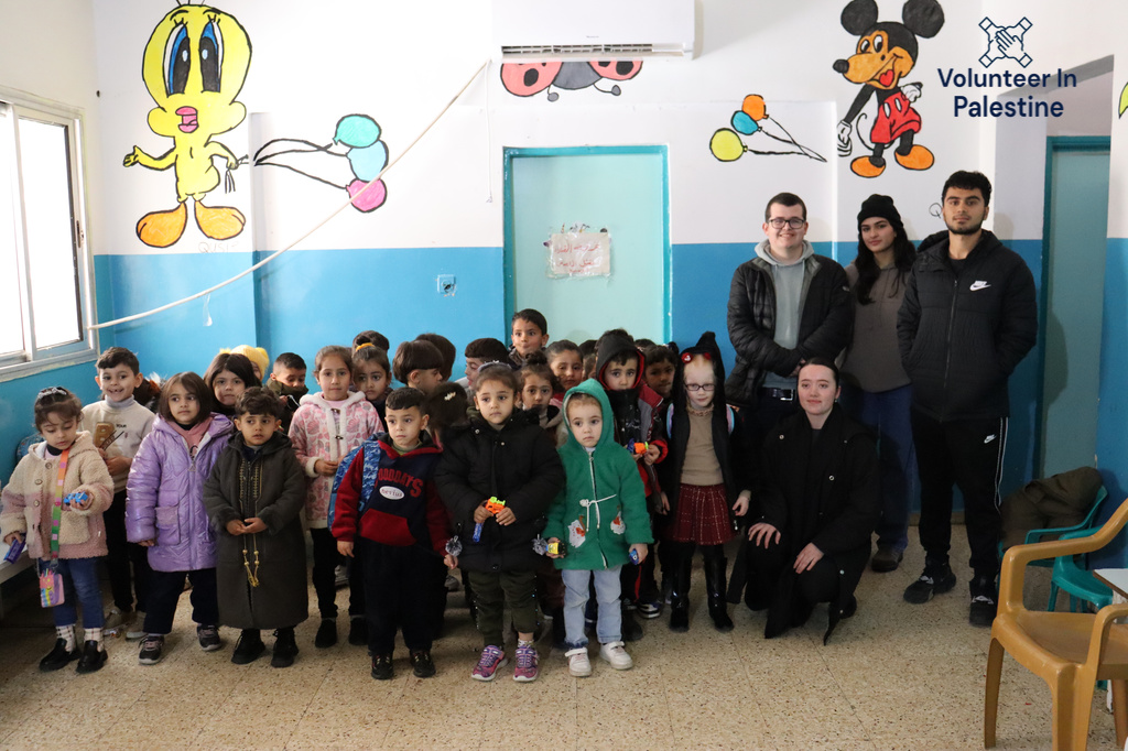 The Palestinian Refugees Volunteer Program