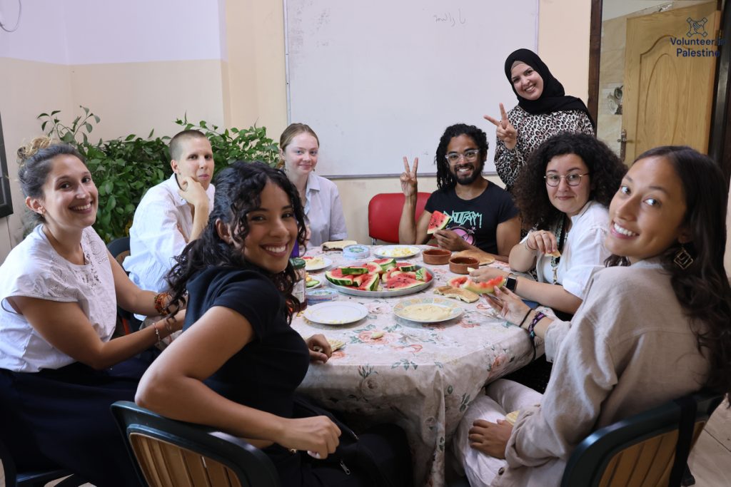 The Palestinian Refugees Volunteer Program