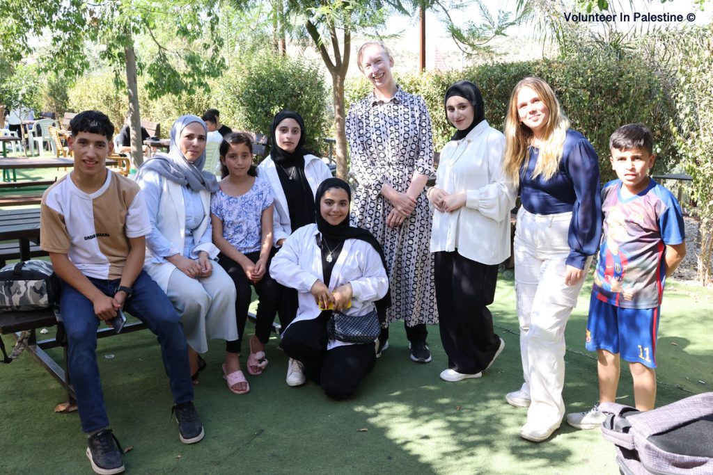 Volunteer Projects With Palestinian Refugees