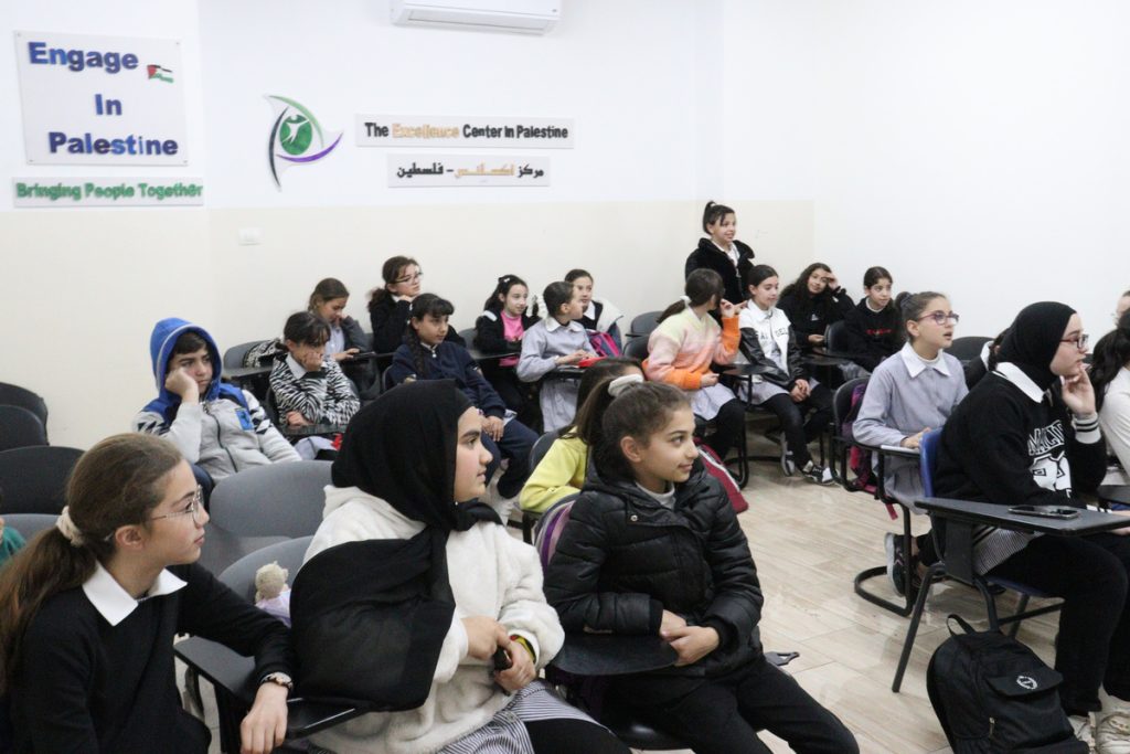 Best Programs to Volunteer with Palestinian Refugees And Children